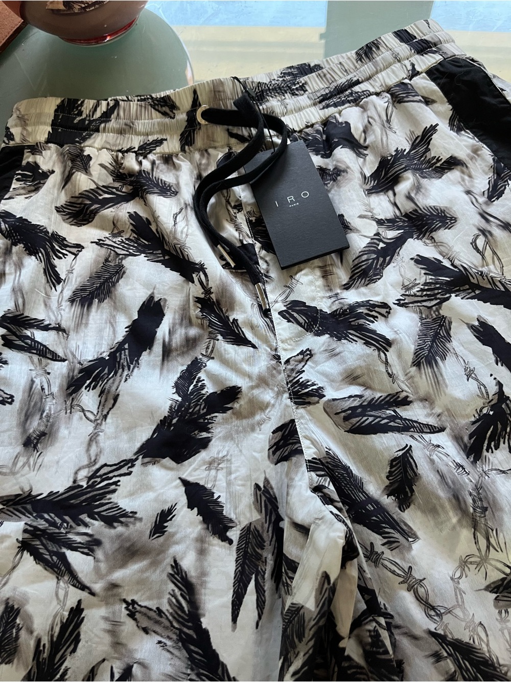 IRO Paris Men’s Swim Trunks Sz 48 US 32 White Feather Print Board Shorts NWT!